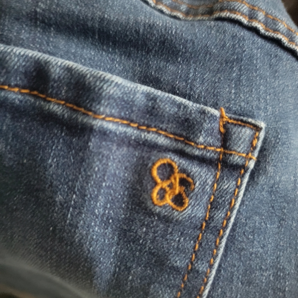 Jessica Simpson maternity pants